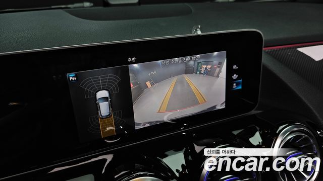 Mercedes-Benz GLA-Class GLA250 4MATIC