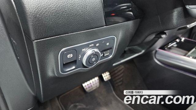 Mercedes-Benz GLA-Class GLA250 4MATIC