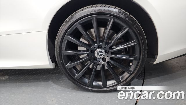 Mercedes-Benz E-Class E450 4MATIC Cabriolet