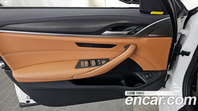BMW 5-Series 520i M Sport