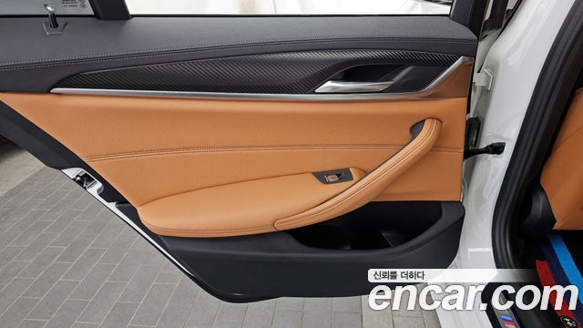 BMW 5-Series 520i M Sport