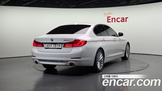 BMW 5-Series 520d Luxury Plus