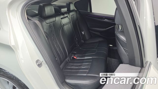 BMW 5-Series 520d Luxury Plus