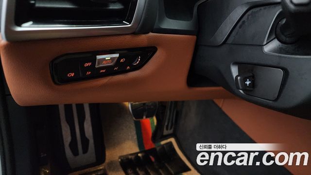 BMW 8-Series M850i xDrive Coupe