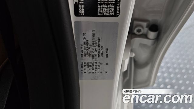 BMW 3-Series 320i