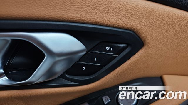BMW 3-Series 320i