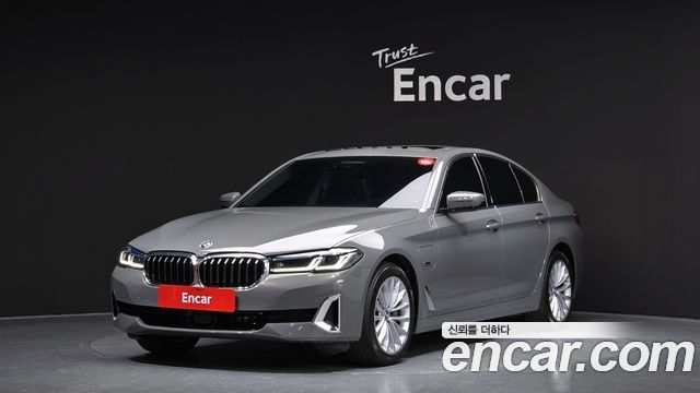 BMW 5-Series 530e Luxury