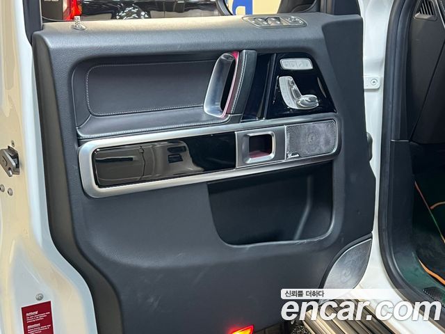 Mercedes-Benz G-Class G500