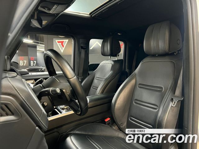 Mercedes-Benz G-Class G500