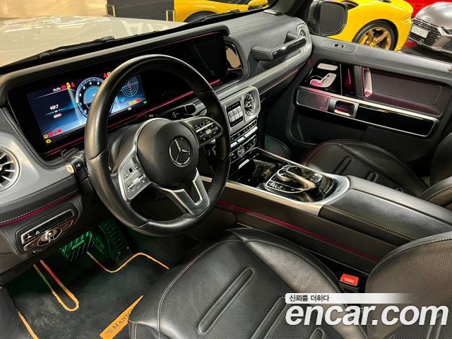Mercedes-Benz G-Class G500