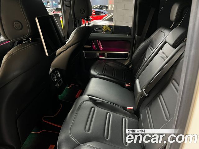 Mercedes-Benz G-Class G500