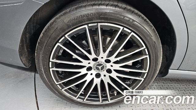 Mercedes-Benz C-Class C200 Avantgarde
