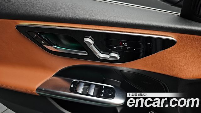 Mercedes-Benz C-Class C200 Avantgarde