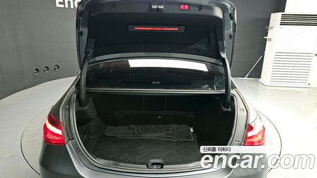 Mercedes-Benz C-Class C200 Avantgarde