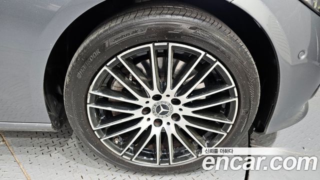 Mercedes-Benz C-Class C200 Avantgarde