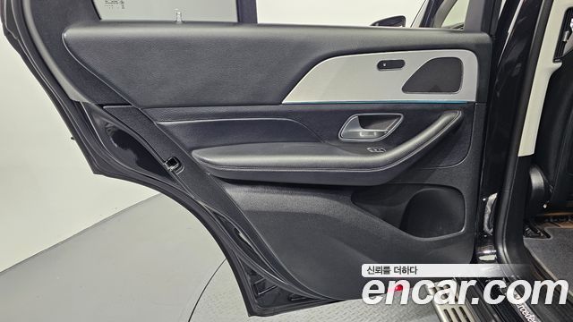 Mercedes-Benz GLE-Class GLE300d 4MATIC