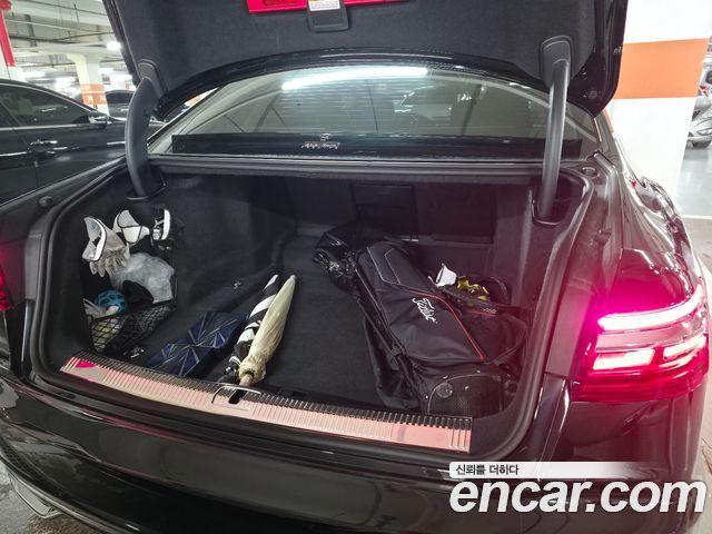 Audi A8 60 TFSI Quattro LWB
