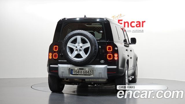 Land Rover Defender 110 D250 SE