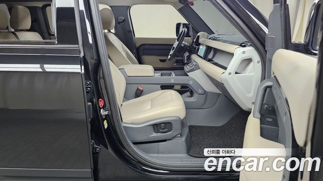 Land Rover Defender 110 D250 SE
