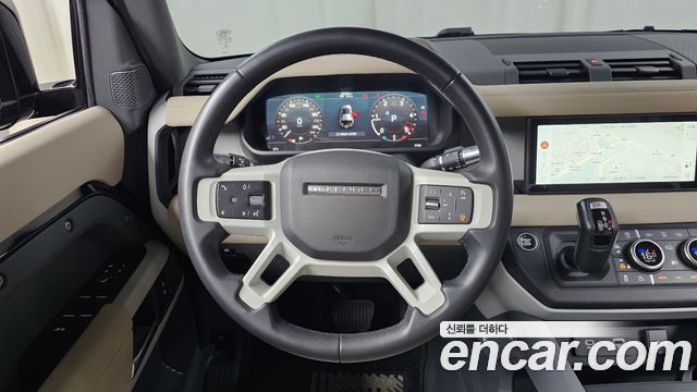 Land Rover Defender 110 D250 SE