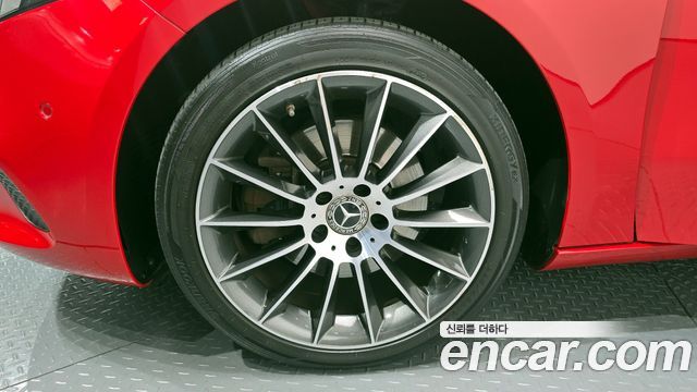 Mercedes-Benz A-Class A220 Hatchback