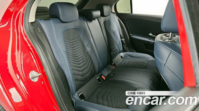 Mercedes-Benz A-Class A220 Hatchback