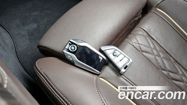 BMW 5-Series 530i M Sport Package Plus