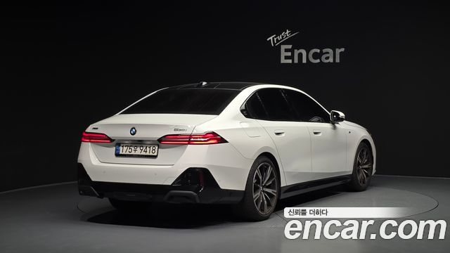 BMW 5-Series 530i xDrive M Sport