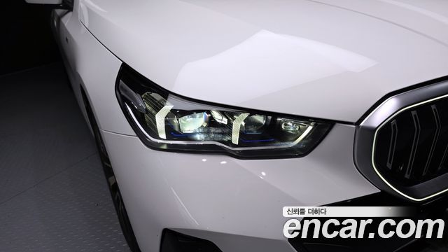 BMW 5-Series 530i xDrive M Sport