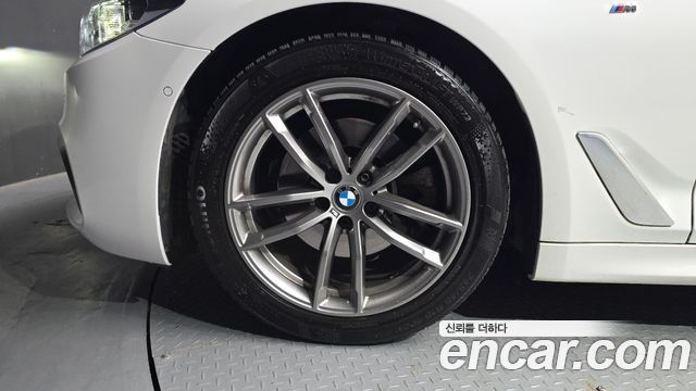 BMW 5-Series 520d M Sport Package Plus