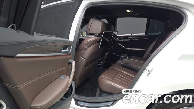 BMW 5-Series 520d M Sport Package Plus