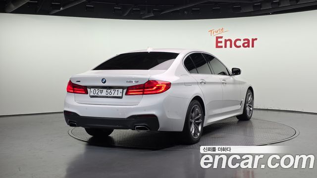 BMW 5-Series 520d xDrive M Sport Package Plus