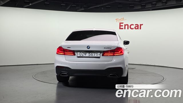 BMW 5-Series 520d xDrive M Sport Package Plus