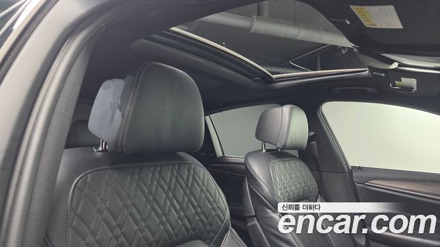 BMW 5-Series 520d xDrive M Sport Package Plus