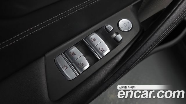 BMW 5-Series 530e Luxury