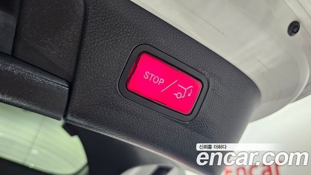 Mercedes-Benz GLA-Class GLA220
