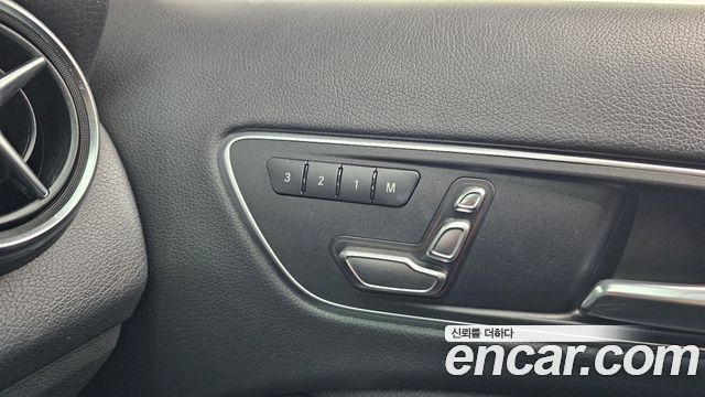 Mercedes-Benz GLA-Class GLA220