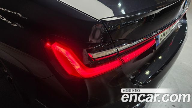 BMW 7-Series 740i M Sport