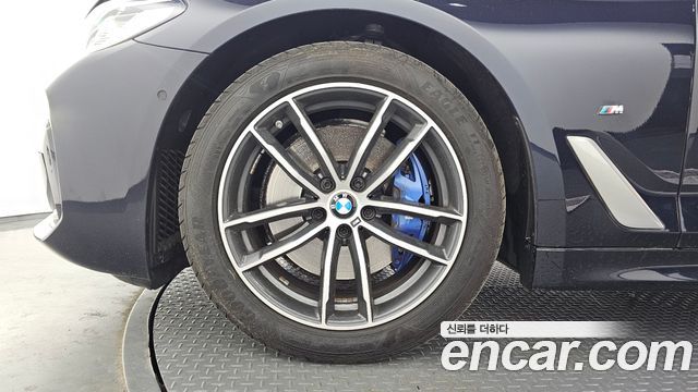 BMW 5-Series 520i M Sport