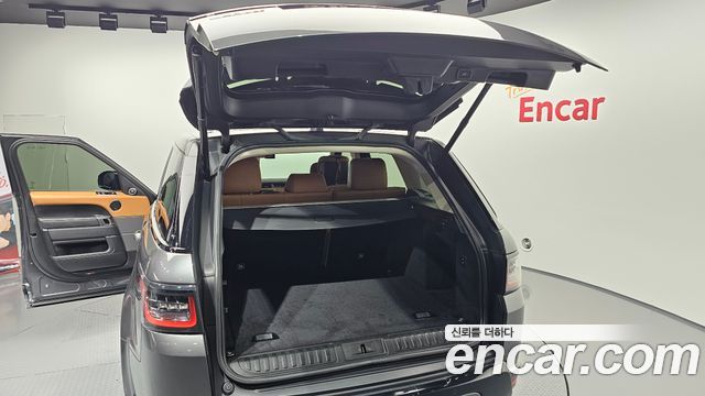 Land Rover Range Rover Sport 3.0 SDV6 HSE Dynamic
