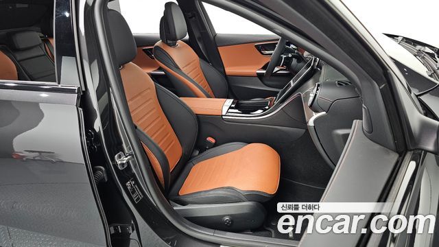 Mercedes-Benz C-Class C200 AMG Line