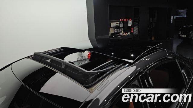 Mercedes-Benz C-Class C200 AMG Line