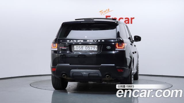 Land Rover Range Rover Sport 3.0 SDV6 HSE Dynamic