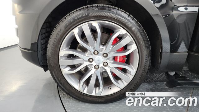 Land Rover Range Rover Sport 3.0 SDV6 HSE Dynamic