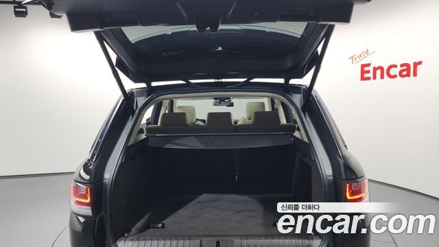 Land Rover Range Rover Sport 3.0 SDV6 HSE Dynamic