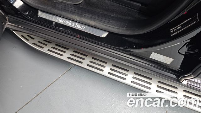Mercedes-Benz GLE-Class GLE300d 4MATIC