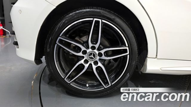 Mercedes-Benz A-Class A200 AMG Line