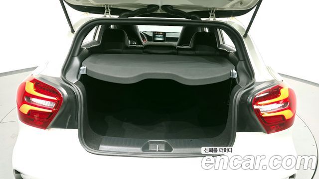 Mercedes-Benz A-Class A200 AMG Line