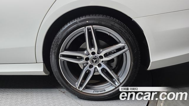 Mercedes-Benz E-Class E300 AMG Line