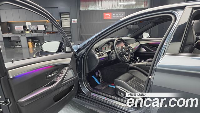 BMW M5 M5 Sedan